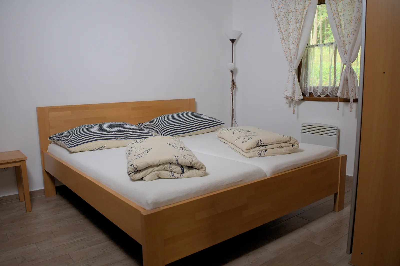 Ložnice Apartmánu 2 s manželskou postelí